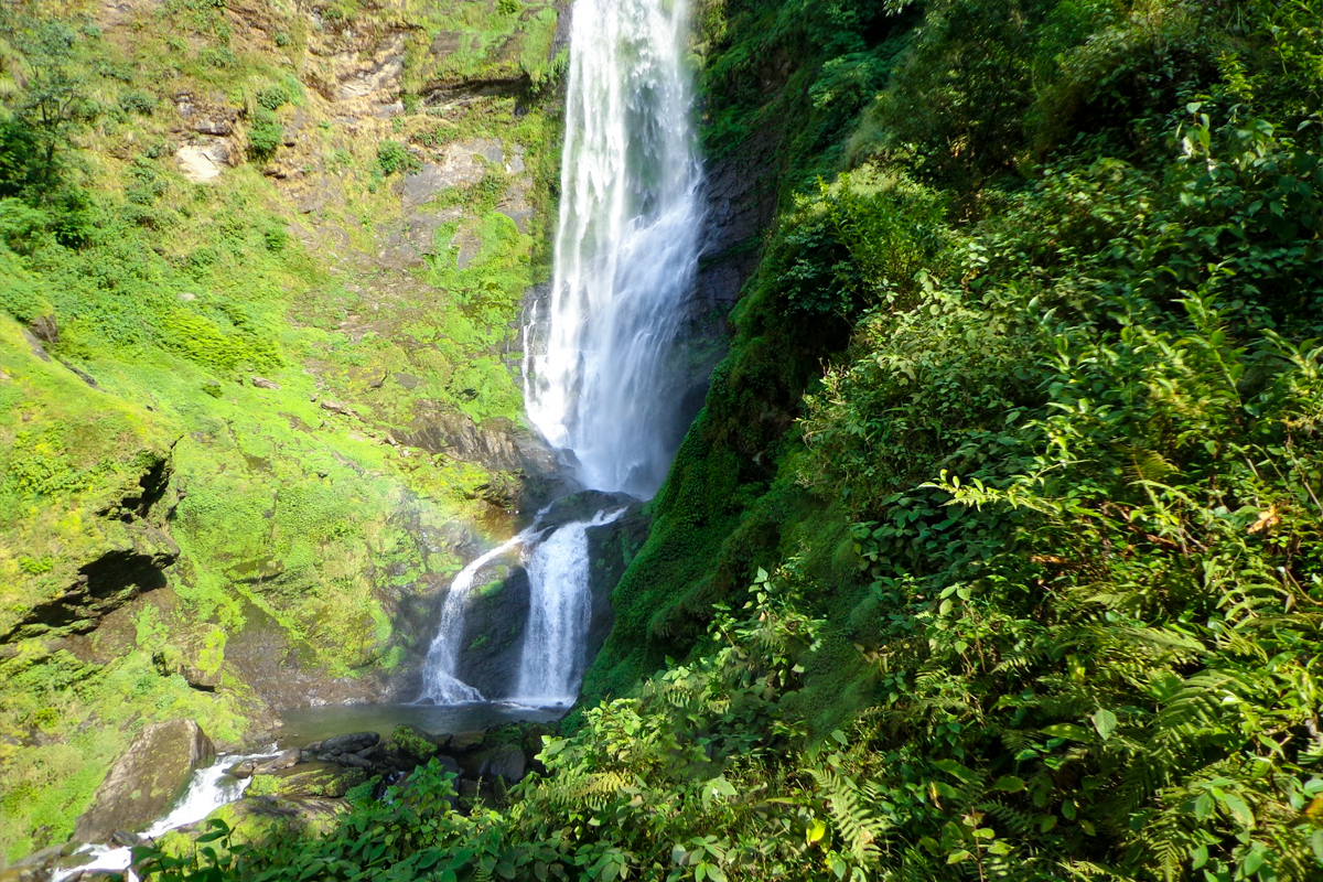 Pokali waterfall